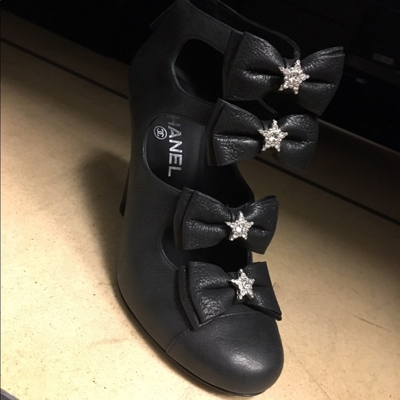 CHANEL 💯%Auth&NIB MetierDeArts RUNWAY high heel shoe booties w/ crystals & bows - Picture 2 of 15
